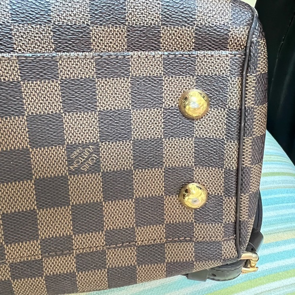 Authentic Louis Vuitton Trevi pm - Picture 9 of 9